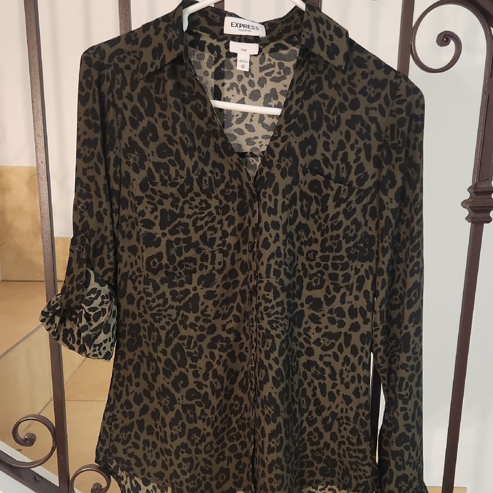Express Women's Leopard Print Blouse - Black and Green